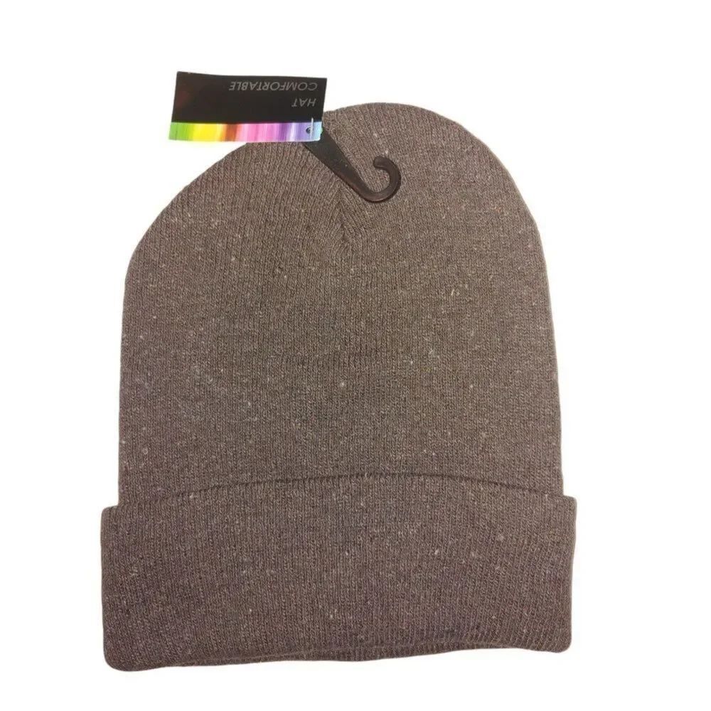 Unbranded Brown One Size Beanie Hat. NEW. NWT NEVER WORN. Full stretch